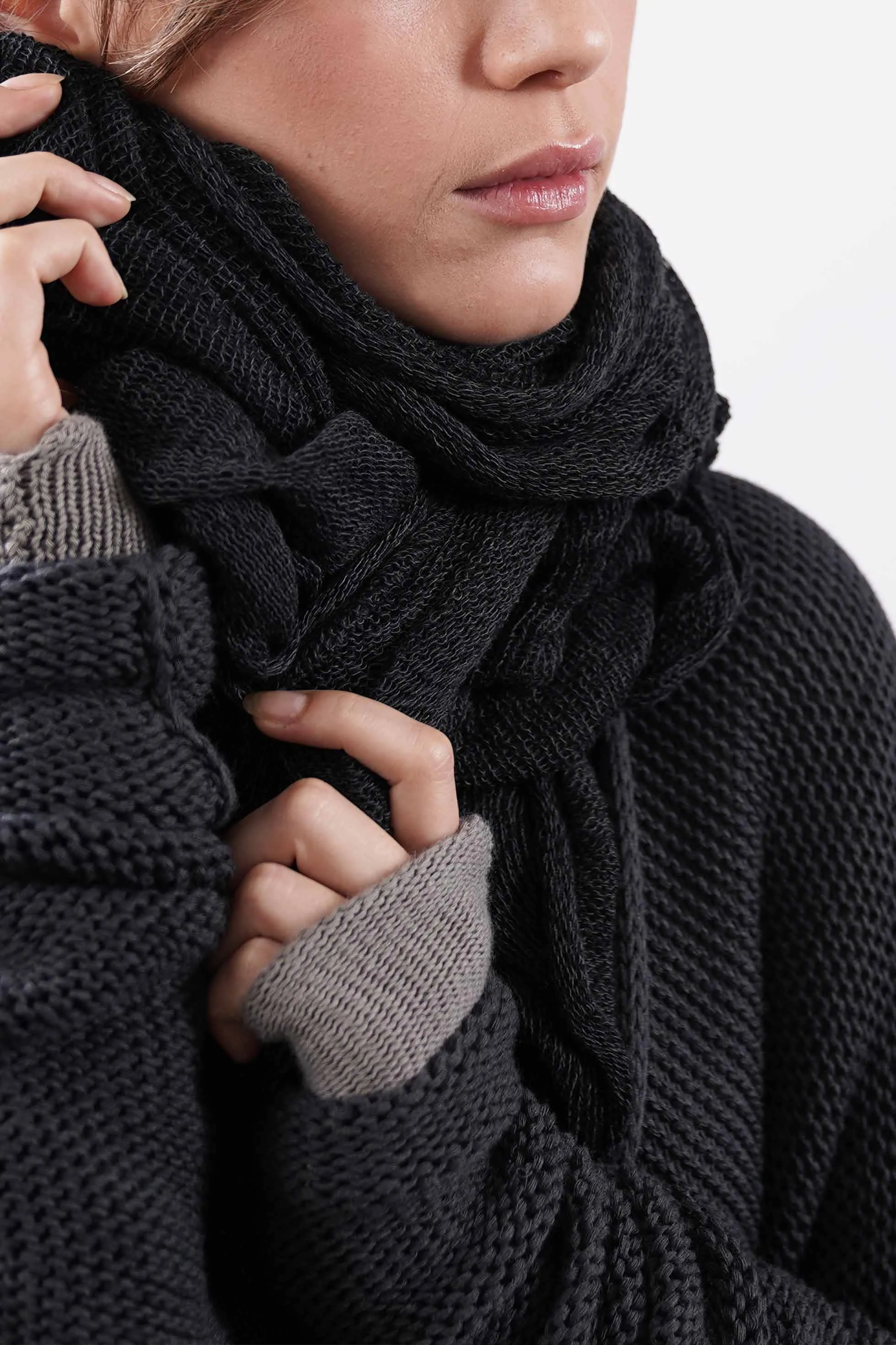 Big Soy Air Knit Scarf -Black-charcoal / gray