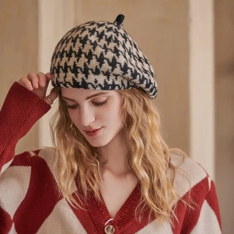 Chic and Preppy Houndstooth Pattern Winter Beret Hats