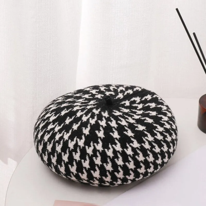 Chic and Preppy Houndstooth Pattern Winter Beret Hats