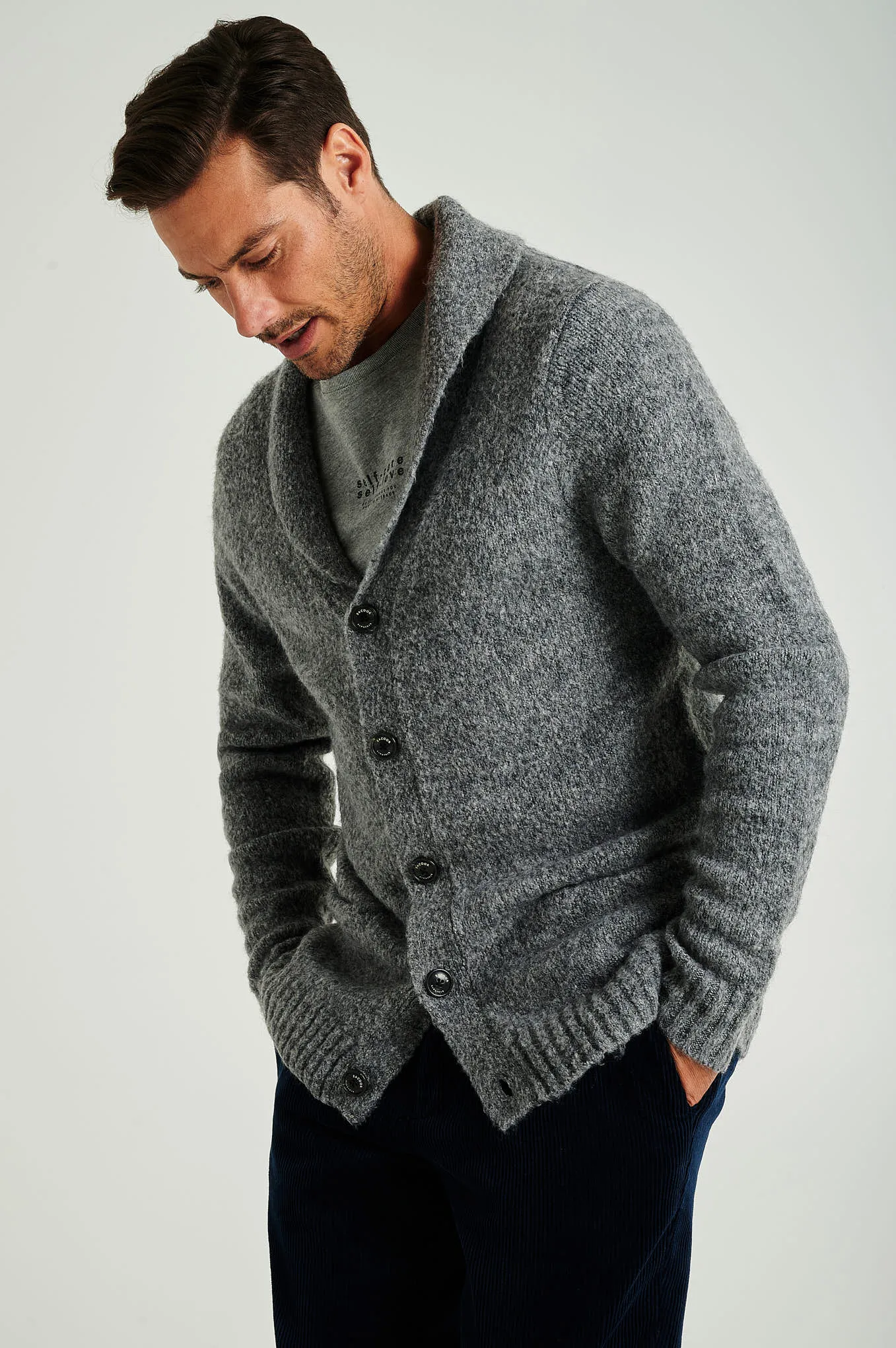 Men's shawl collar cardigan